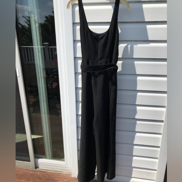 Banana Republic black wide leg sleeveless belted jumpsuit with pockets, back zip - Picture 3 of 8